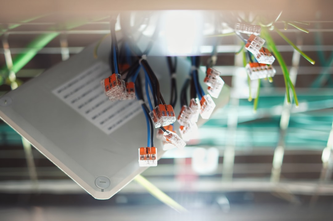 Mennyibe kerül egy lakás komplett villanyszerelése?